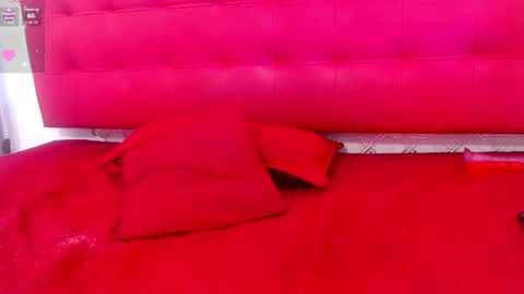 Snapshot of zhamira_21 chatting on February 19, 9:36 pm ZHAMIRA ANDRES online show from February 19, 9:36 pm