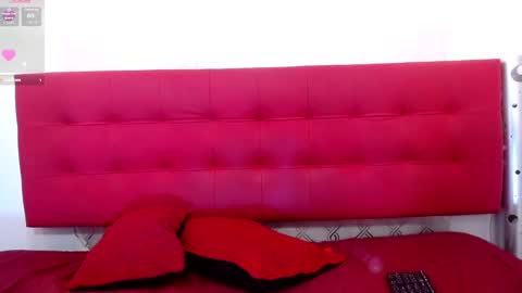 Snapshot of zhamira_21 chatting on February 20, 11:54 pm ZHAMIRA ANDRES online show from February 20, 11:54 pm