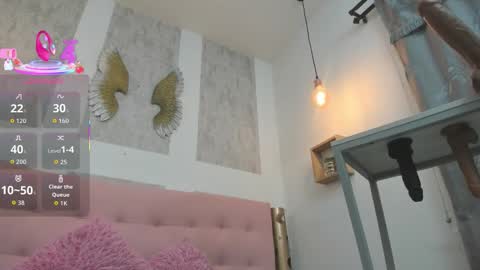 Snapshot of zhamira_21 chatting on September 24, 10:35 pm ZHAMIRA ANDRES online show from September 24, 10:35 pm