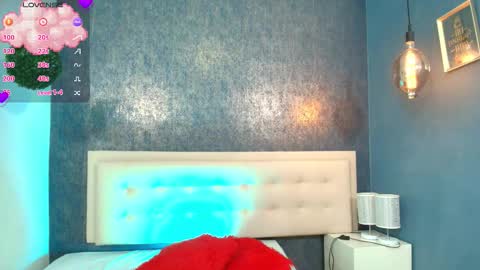 Snapshot of zhamira_21 chatting on November 3, 9:16 pm ZHAMIRA ANDRES online show from November 3, 9:16 pm