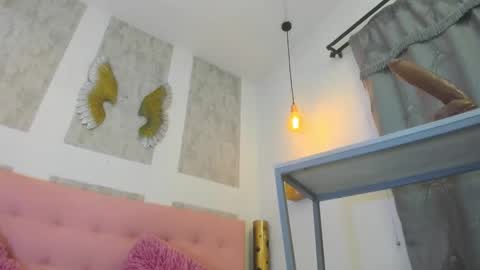 Snapshot of zhamira_21 chatting on December 1, 8:36 pm ZHAMIRA ANDRES online show from December 1, 8:36 pm