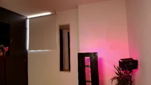 Snapshot of zhara_11 chatting on July 28, 2:13 pm Zhara online show from July 28, 2:13 pm