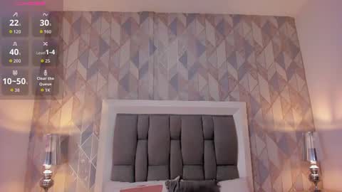 zharia_lux25 online show from June 19, 11:36 am
