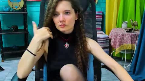 zianichols online show from March 6, 8:05 pm