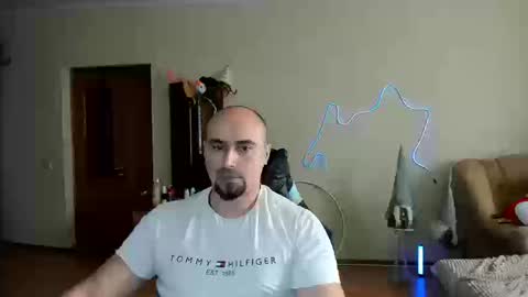 Snapshot of ziesh chatting on March 12, 8:20 am Ziesh online show from March 12, 8:20 am