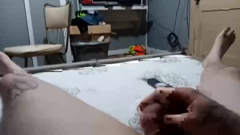 Snapshot of zigfoxkiuoid chatting on April 4, 11:40 am zigfoxkiuoid online show from April 4, 11:40 am