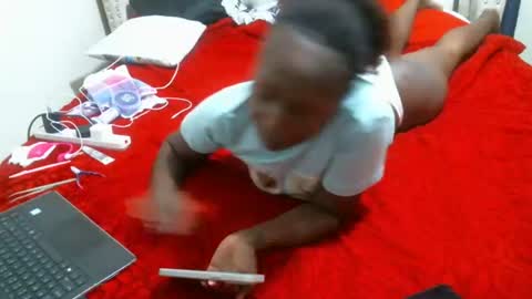 Snapshot of zindzi chatting on August 1, 4:17 pm Miss Zindzi online show from August 1, 4:17 pm