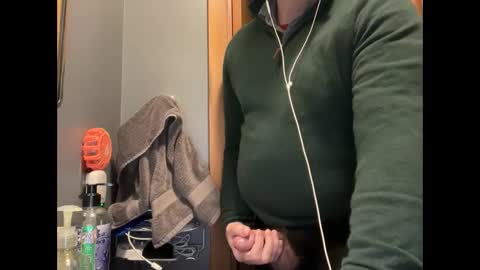 Snapshot of zinger283069 chatting on January 10, 10:57 pm zinger283069 online show from January 10, 10:57 pm