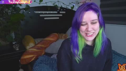 Snapshot of ziny_cosky chatting on September 13, 2:11 am Ziny Cosky online show from September 13, 2:11 am