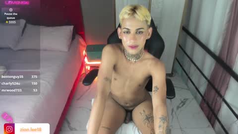 Snapshot of zion__lee chatting on December 6, 10:19 pm Zion online show from December 6, 10:19 pm