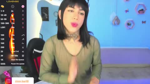 Snapshot of zion__lee chatting on February 19, 7:48 pm Zion online show from February 19, 7:48 pm