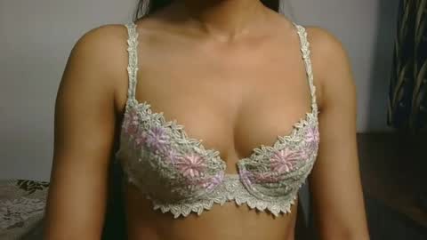 Snapshot of ziyaa_1 chatting on July 7, 3:53 am Ziyaa online show from July 7, 3:53 am