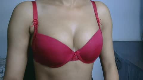 Snapshot of ziyaa_1 chatting on August 2, 4:00 am Ziyaa online show from August 2, 4:00 am