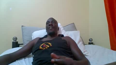 Zlatann2012 online show from November 15, 5:49 am