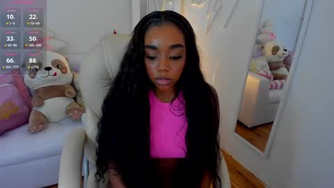 Snapshot of zobe_love chatting on December 30, 7:00 pm Zobe Love online show from December 30, 7:00 pm