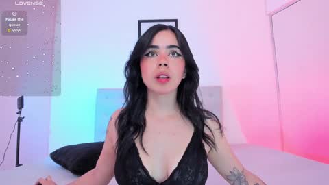 Snapshot of zoe6x chatting on December 2, 2:30 pm zoe online show from December 2, 2:30 pm