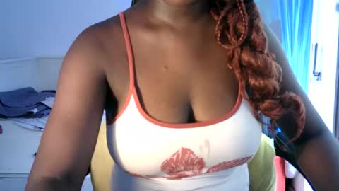 zoe861784 online show from August 3, 1:16 pm