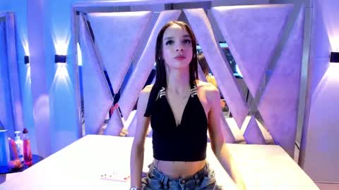 Zoe online show from May 6, 3:57 am