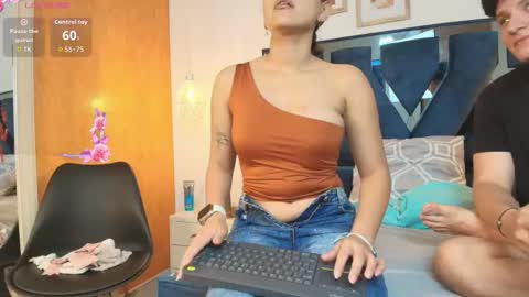 Snapshot of zoe_and_dylan_ chatting on November 8, 12:05 pm Zoe and dylan online show from November 8, 12:05 pm