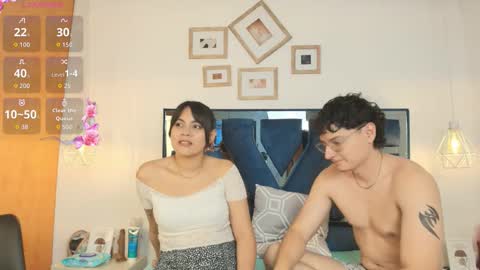 Snapshot of zoe_and_dylan_ chatting on November 10, 12:04 pm Zoe and dylan online show from November 10, 12:04 pm