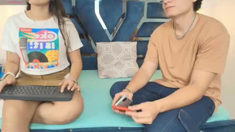 Snapshot of zoe_and_dylan_ chatting on November 11, 12:16 pm Zoe and dylan online show from November 11, 12:16 pm