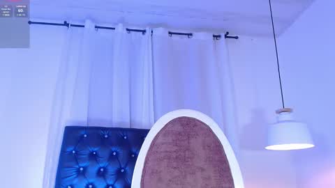 Snapshot of zoe_babygiirl chatting on December 5, 3:17 pm Salome online show from December 5, 3:17 pm