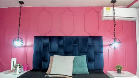 zoe_blosson online show from June 24, 7:02 pm