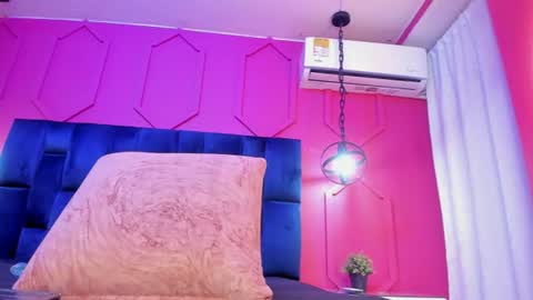zoe_blosson online show from June 28, 6:36 pm