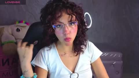 zoe_ch_ online show from July 9, 3:10 am