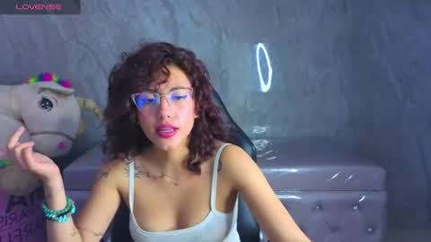 zoe_ch_ online show from July 22, 3:09 am