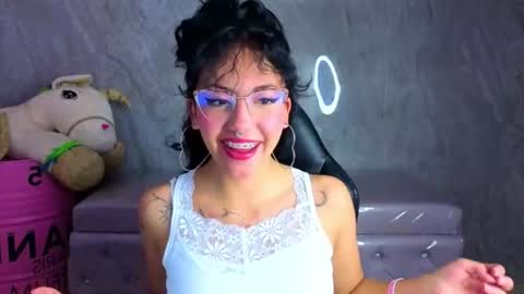 zoe_ch_ online show from August 1, 3:17 am