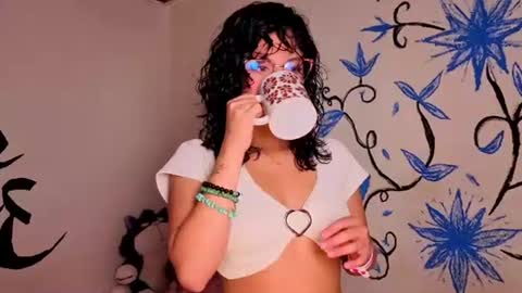 zoe_ch_ online show from August 5, 3:42 am