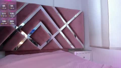zoe_evaanss_ online show from June 21, 7:27 pm