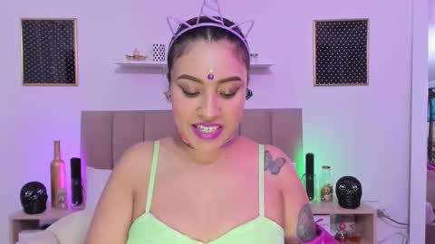 Zoe Gruber online show from October 18, 6:41 pm