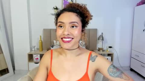 Snapshot of zoe_gruber chatting on June 11, 12:54 am Zoe Gruber online show from June 11, 12:54 am