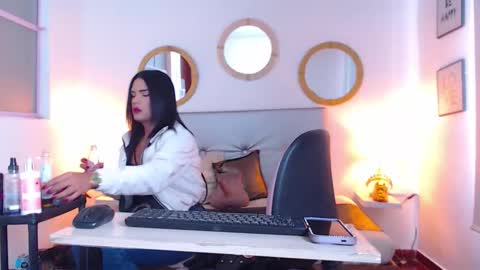 zoe_hecate online show from March 21, 5:05 pm