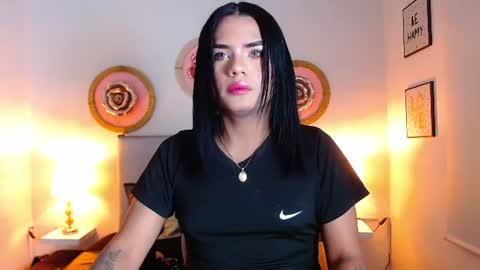 Snapshot of zoe_hecate chatting on July 2, 10:21 am zoe_hecate online show from July 2, 10:21 am