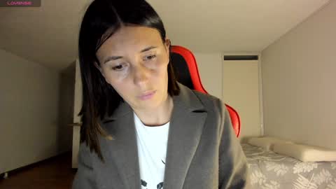 Snapshot of zoe_jeane_beker chatting on December 11, 12:12 am ZOE online show from December 11, 12:12 am