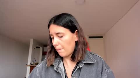 Snapshot of zoe_jeane_beker chatting on February 26, 7:27 pm ZOE online show from February 26, 7:27 pm