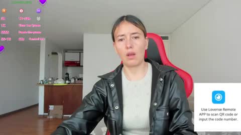 Snapshot of zoe_jeane_beker chatting on June 1, 7:15 pm ZOE online show from June 1, 7:15 pm