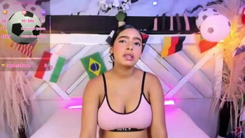 Zoey  online show from June 23, 9:35 pm