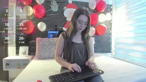 Zoe online show from December 15, 11:36 am