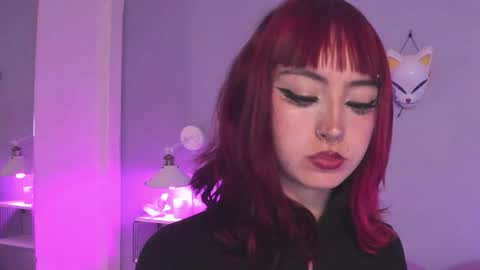 Snapshot of zoe_lynch_ chatting on October 16, 11:44 am Zoe Lynch online show from October 16, 11:44 am