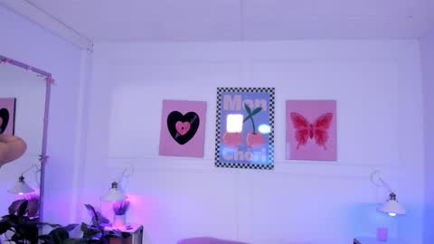 Snapshot of zoe_lynch_ chatting on December 1, 11:37 am Zoe Lynch online show from December 1, 11:37 am