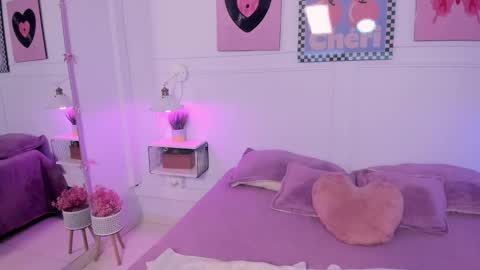 Snapshot of zoe_lynch_ chatting on December 3, 12:14 pm Zoe Lynch online show from December 3, 12:14 pm