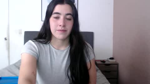 Zoe online show from December 12, 8:43 pm