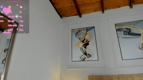 Snapshot of zoe_moon__ chatting on May 22, 11:16 am zoe_moon__ online show from May 22, 11:16 am