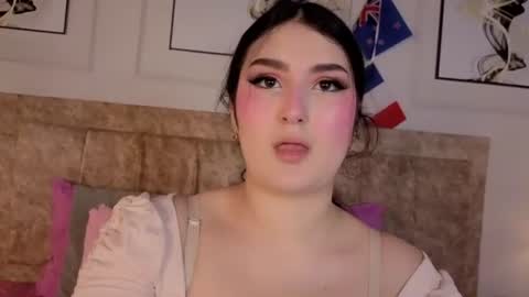 zoe_moon__ online show from June 20, 12:19 pm