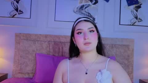zoe_moon__ online show from July 8, 11:37 am