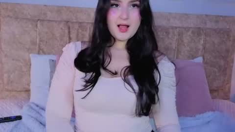 zoe_moon__ online show from August 2, 1:31 pm
